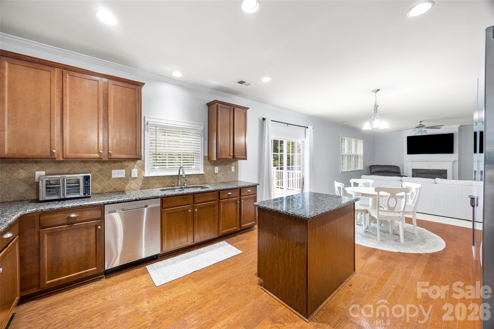 Lake Ridge - Residential