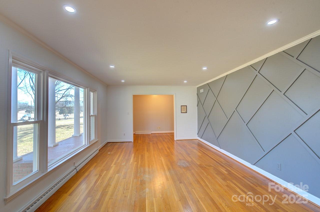Montclaire - Residential