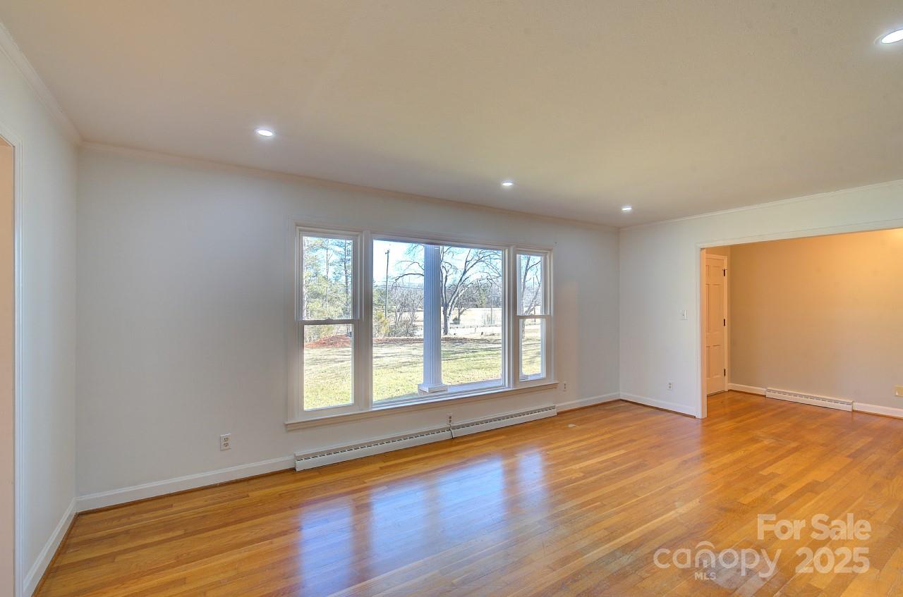 Montclaire - Residential