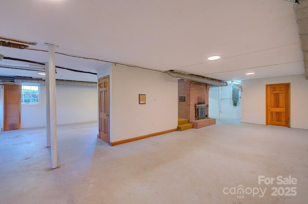 Montclaire - Residential