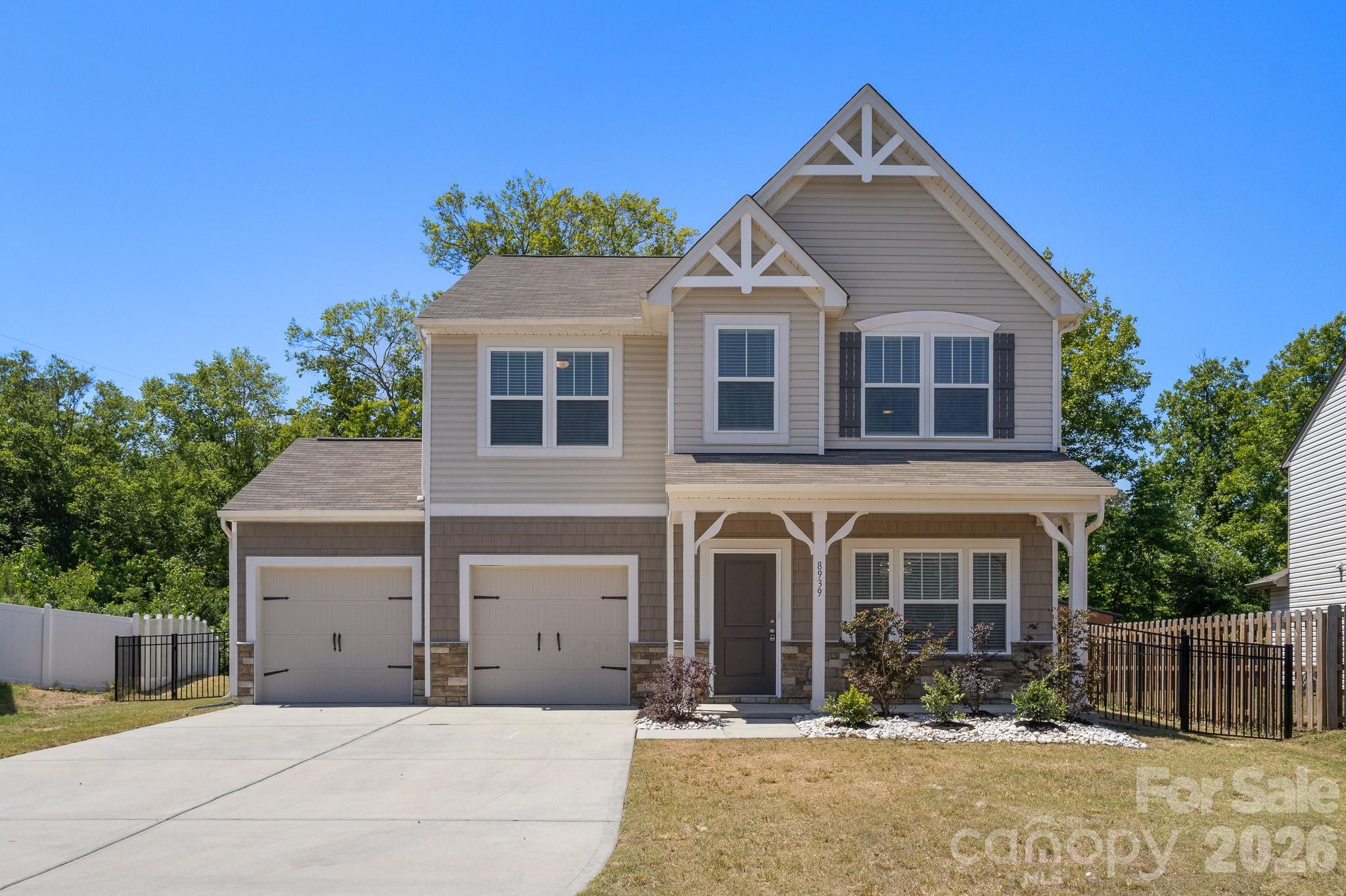 2-Story modern home in great location close to 485 and the Catawba River! Walk into the home from the covered front porch onto STUNNING LVP Flooring throughout the entire main floor! Lots of space for entertaining between the spacious dining room, breakfast nook, great room, and kitchen! Kitchen is GORGEOUS and offers space for keeping in touch with guests while cooking thanks to the BIG Island w/bar seating! Kitchen features Quartz countertops, tons of counterspace, butler's pantry/bar area, walk-in pantry, SS Dishwasher, Range, and Microwave! 
UP: All bedrooms are upstairs. The entire upstairs hosts plush carpeting for an extra cozy feel! The primary suite is HUGE, featuring modern ceiling fan, BIG walk-in closet, and full bath w/single quartz vanity and tub/shower combo. Both guest beds are great sizes and share the additional full bath w/single vanity & tub/shower combo. AWESOME bed/bonus room can be used for anything you want or need! Fully fenced backyard and patio! LOTS of features to see in this home, come take a look today!