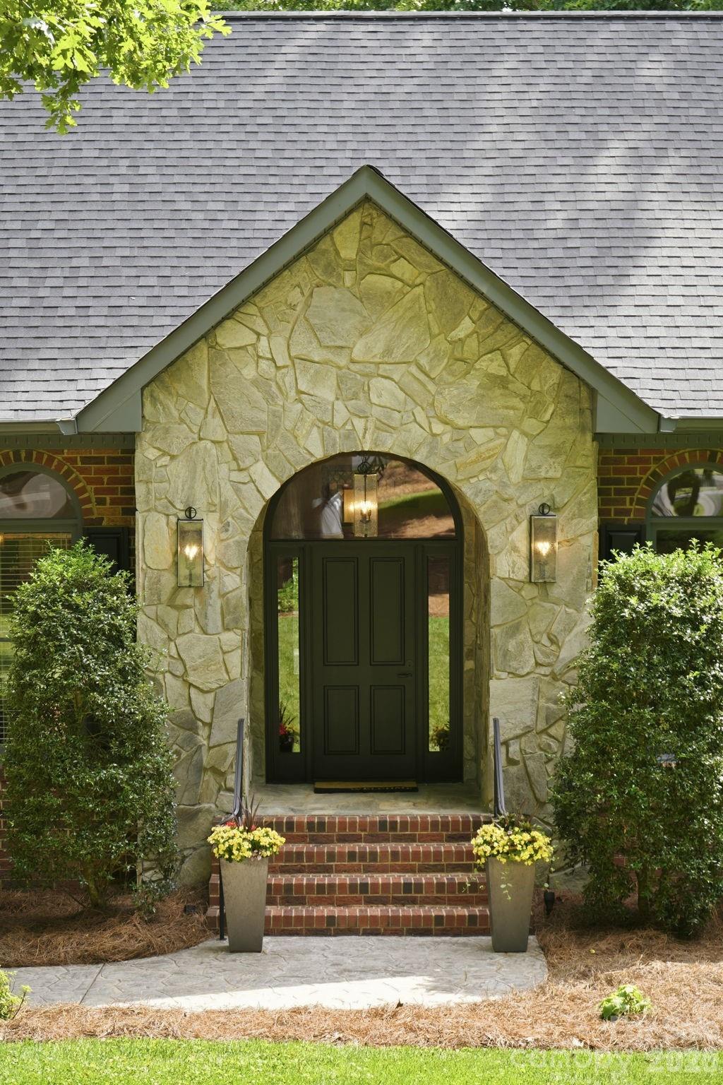 Royal Oaks - Residential