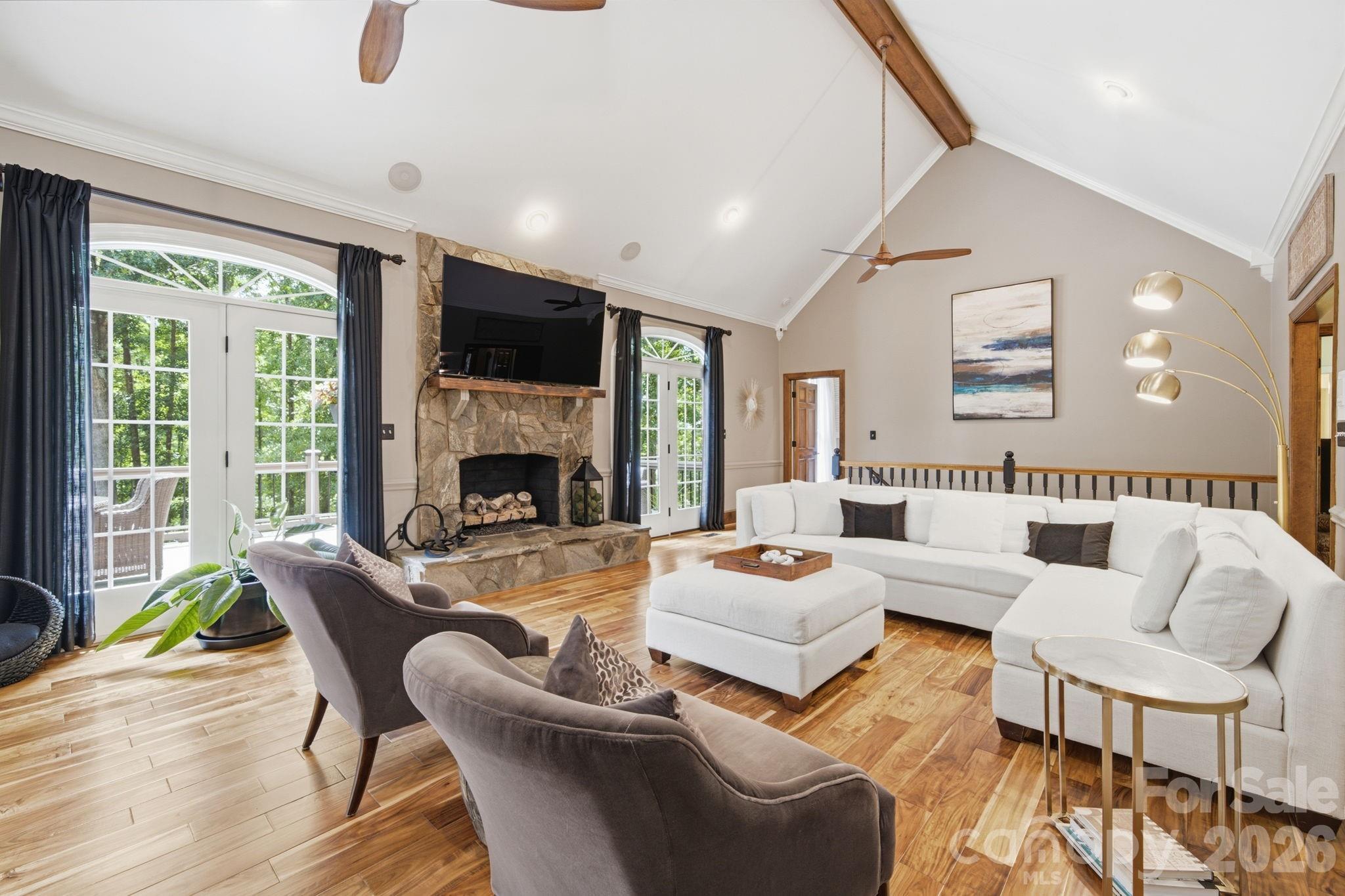 Royal Oaks - Residential