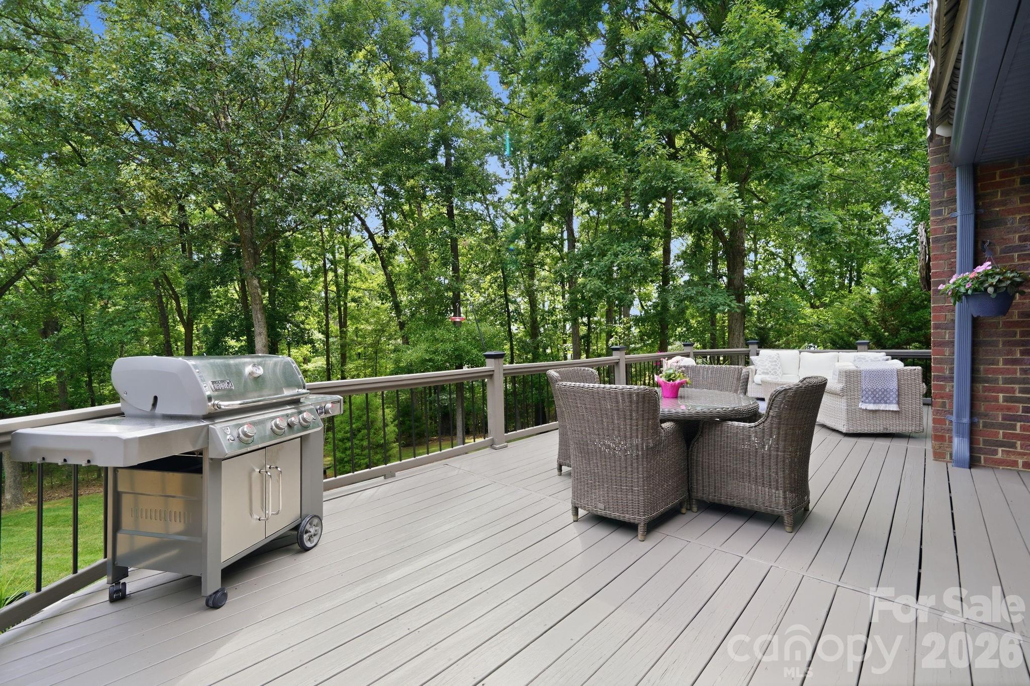 Royal Oaks - Residential