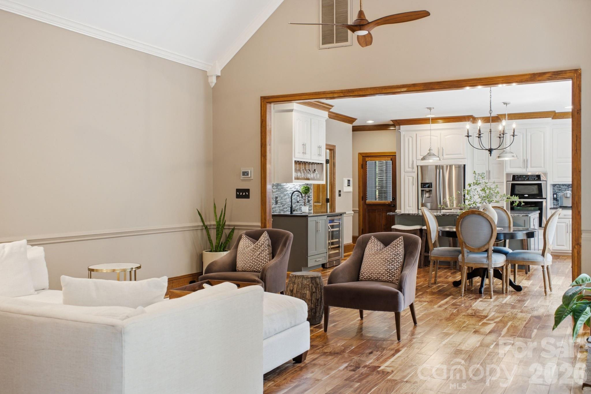 Royal Oaks - Residential