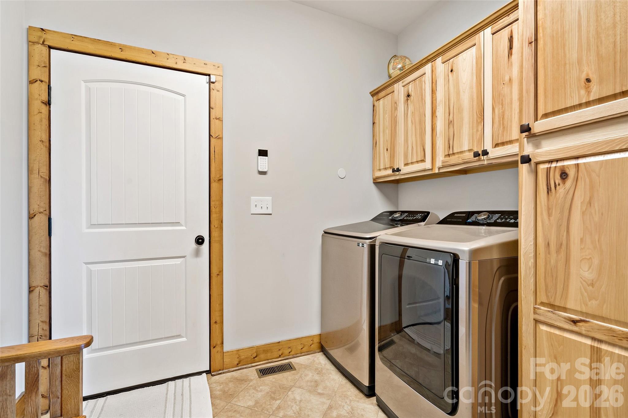Bear Cliff - Residential