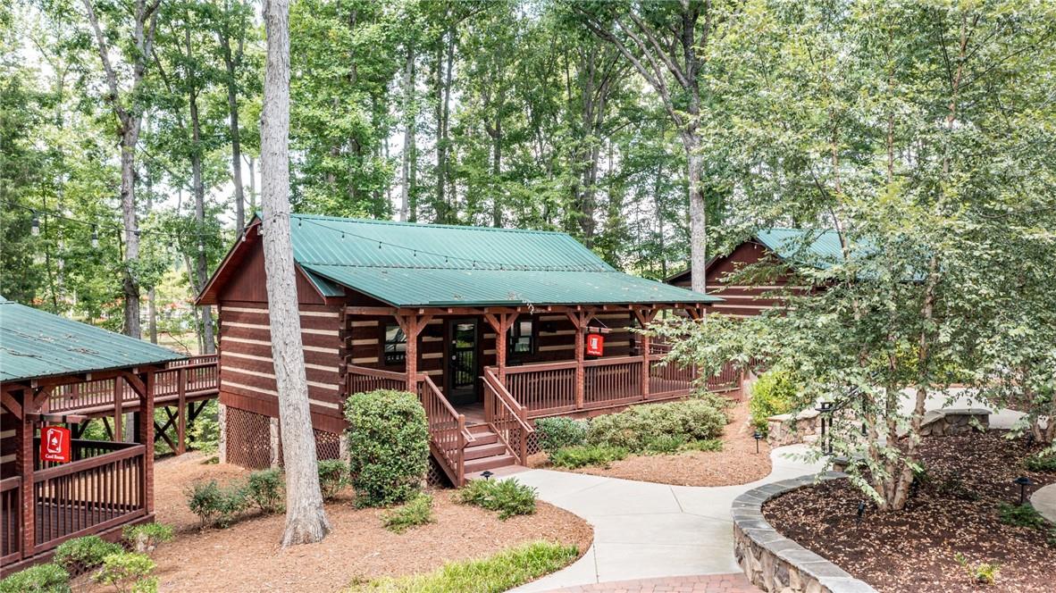 Tree Tops - Residential