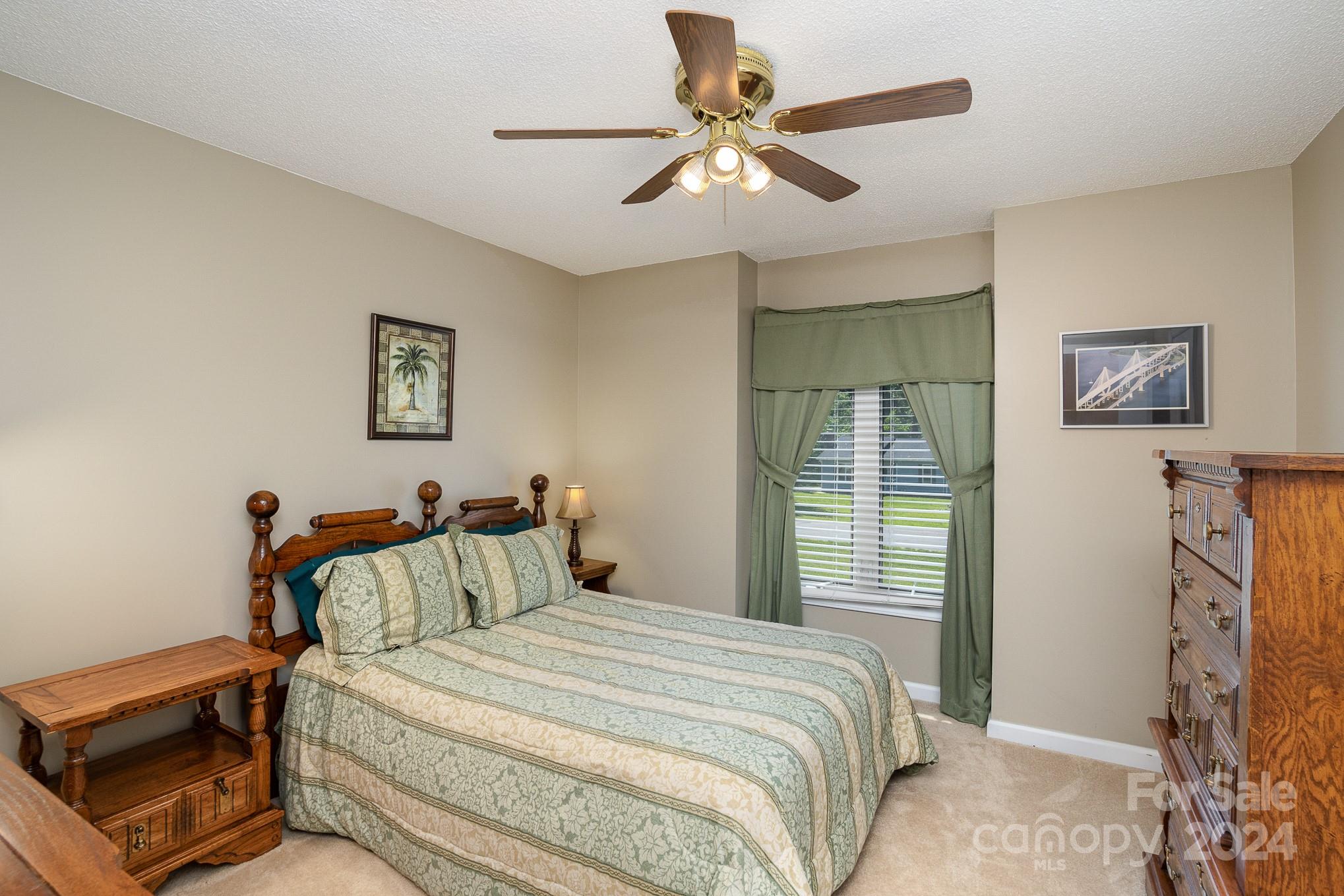 Country Oaks - Residential