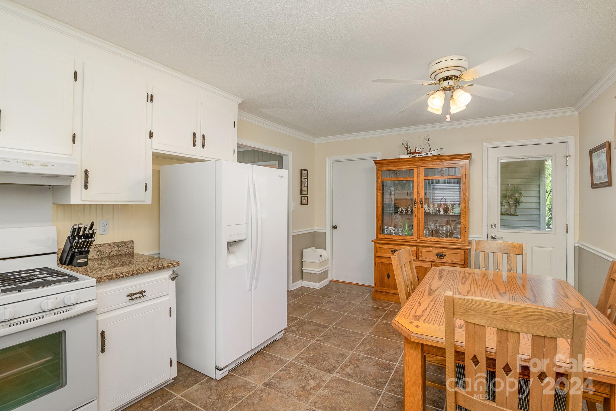 Country Oaks - Residential