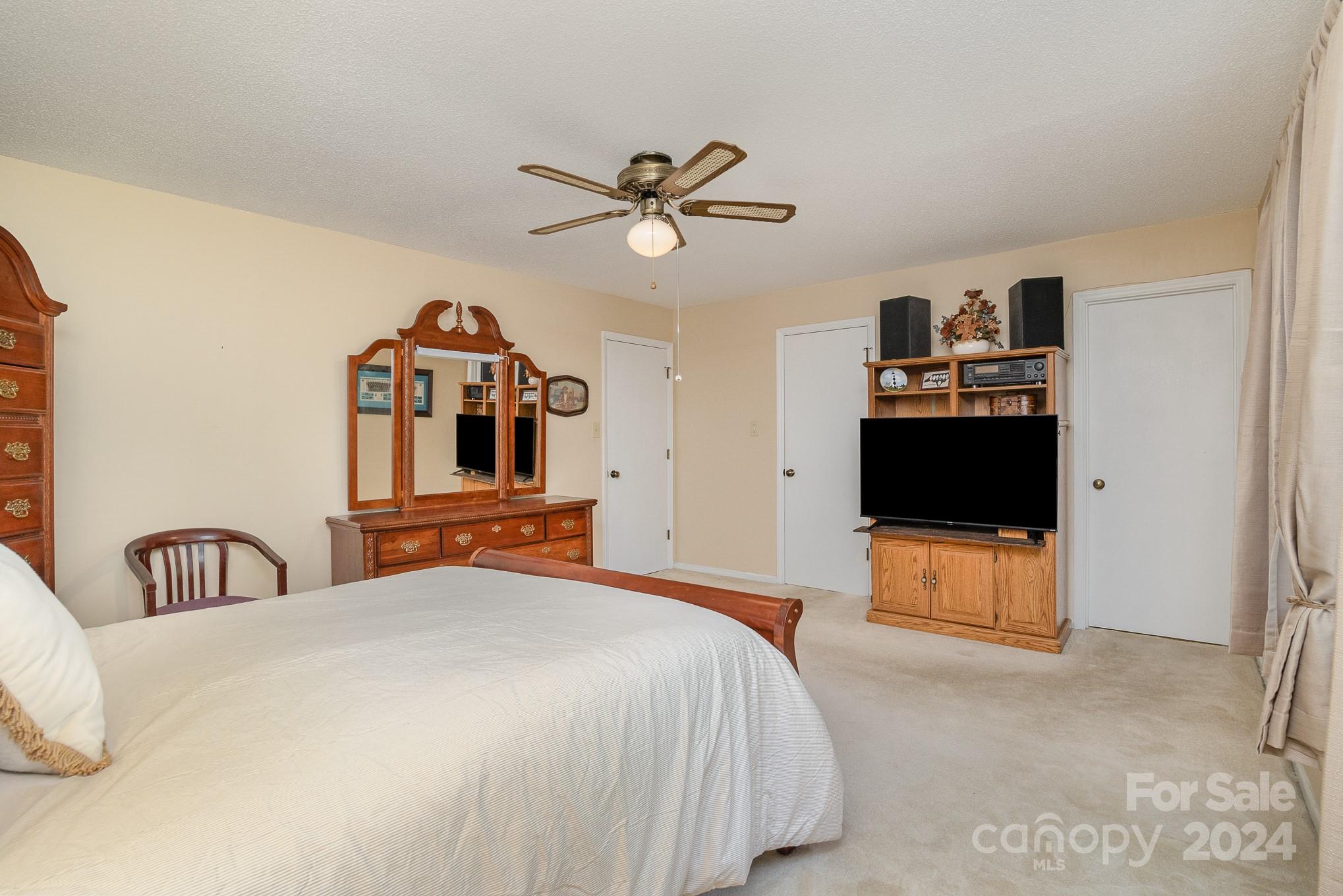 Country Oaks - Residential