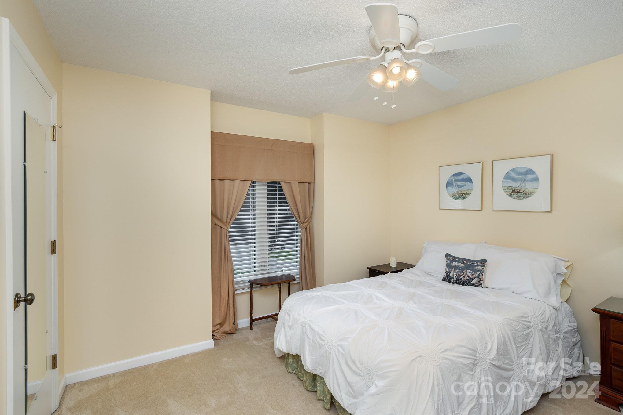 Country Oaks - Residential