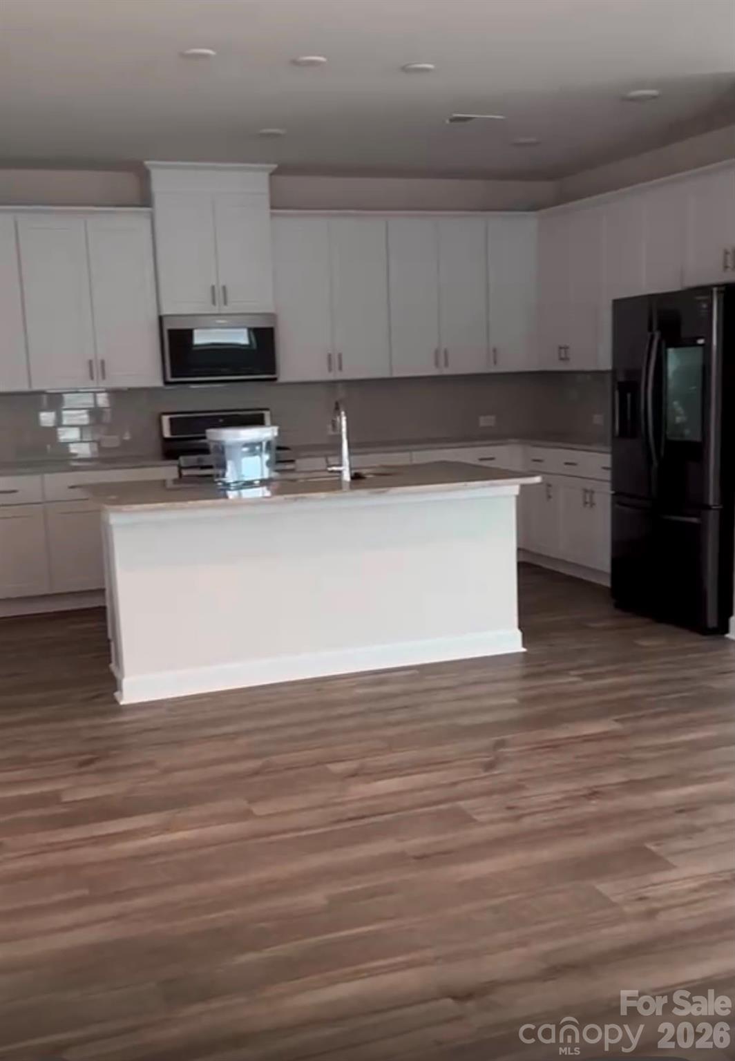 Larkhaven Hills - Residential