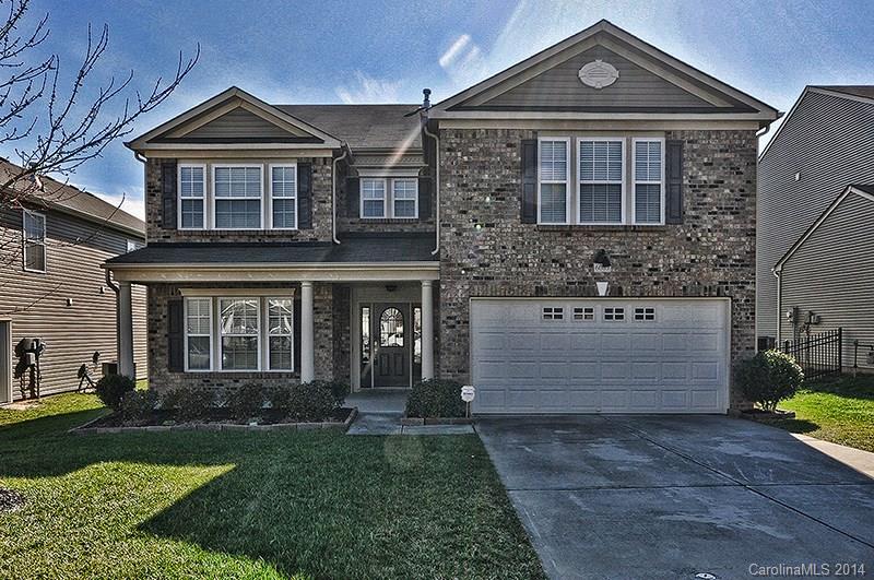 Beautiful home with tons of space, great location, in excellent condition, 2 car garage, huge bonus and and master bedroom, study or sun room on the first first floor, formal area, good school district.