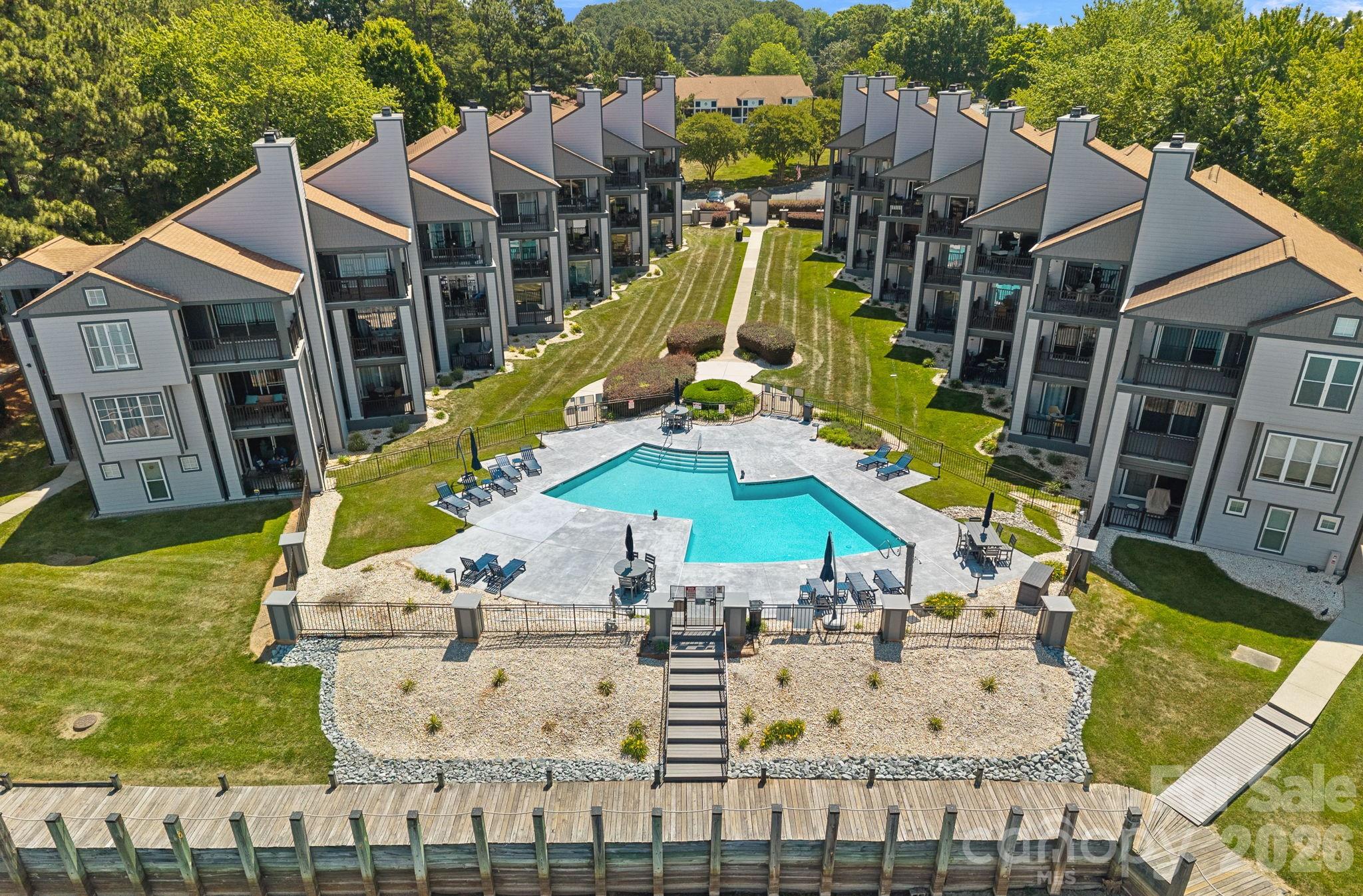 Vineyard Point - Residential