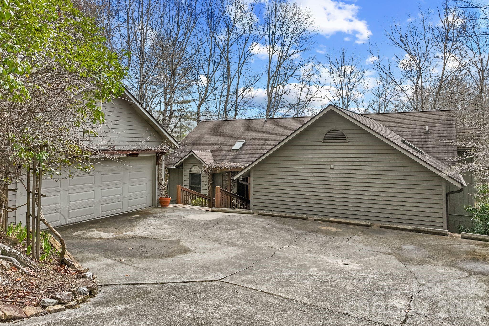 Connestee Falls - Residential