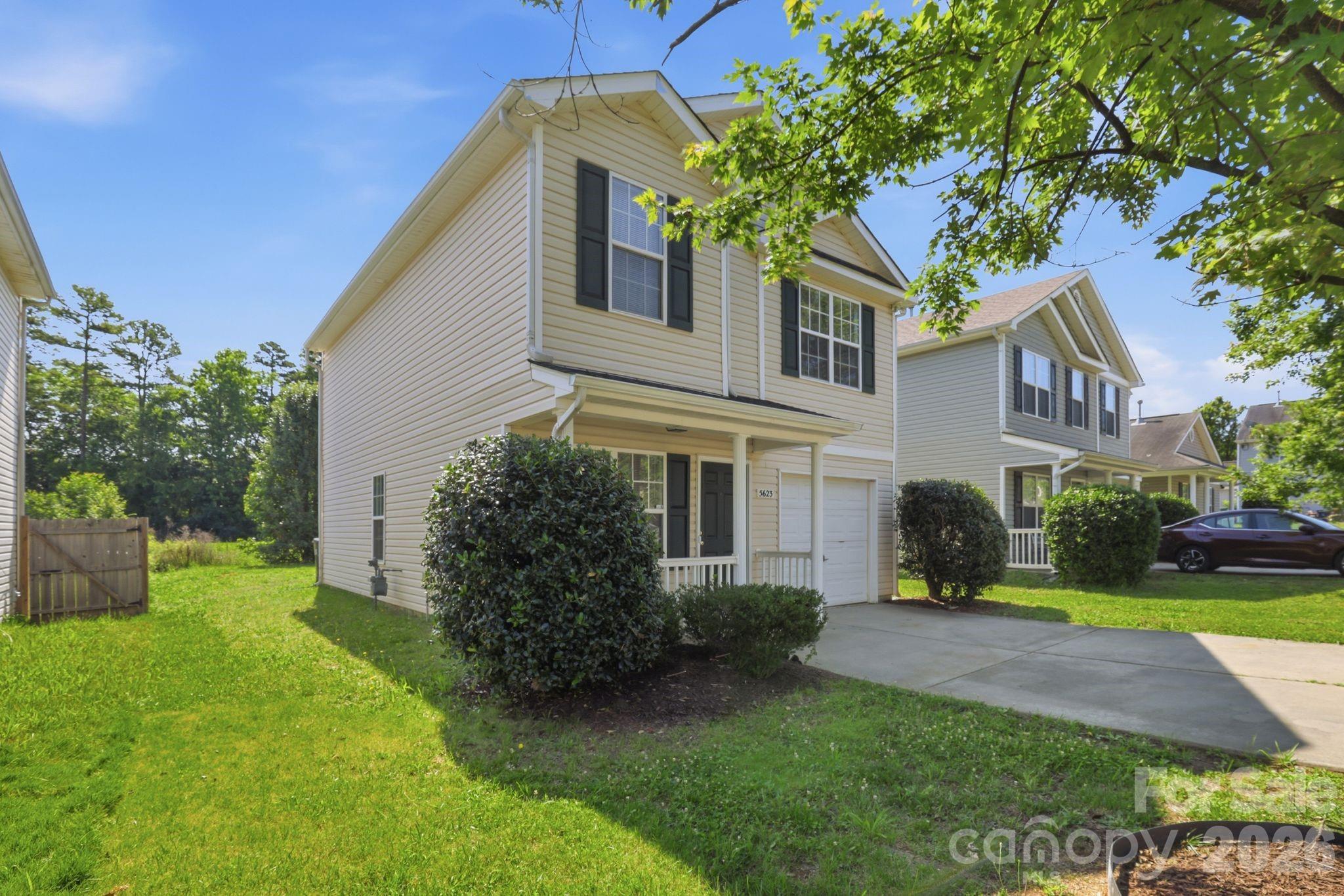 Henderson Oaks - Residential