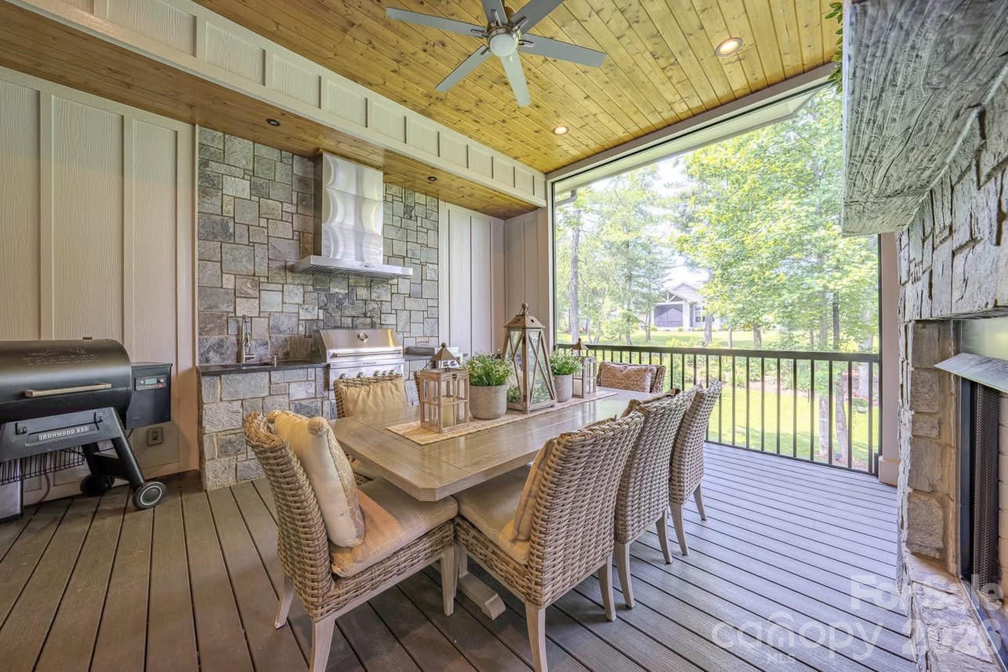 Mills River Crossing - Residential