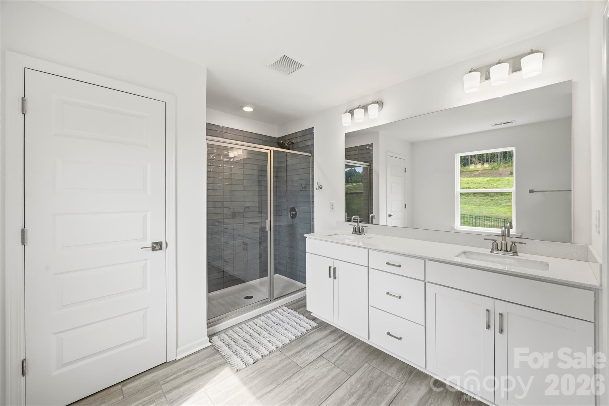 Bella Vista - Residential