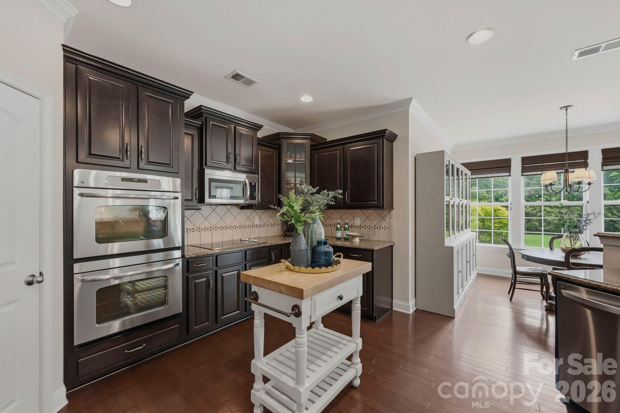 Lake Ridge - Residential