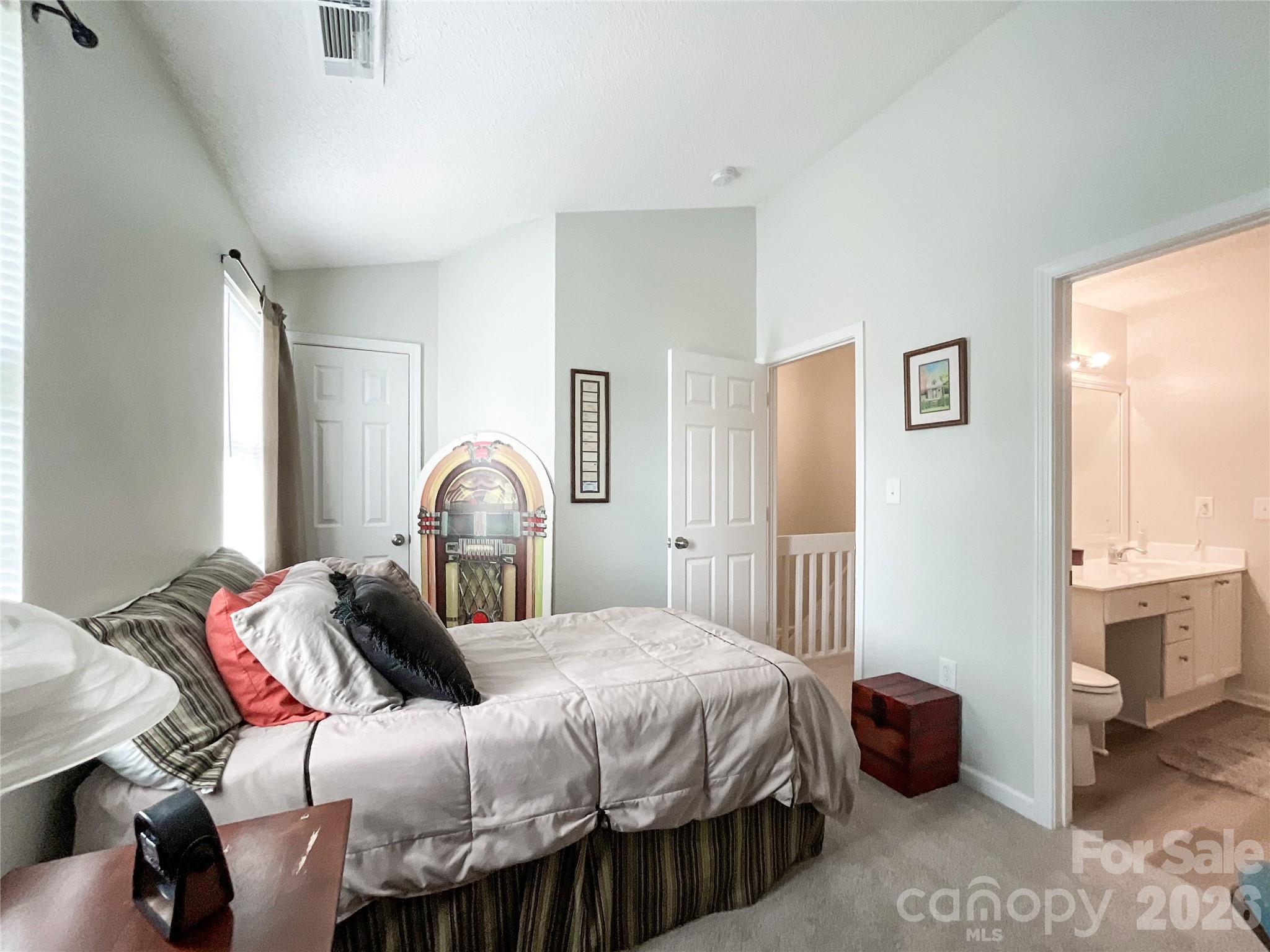The Landing at Hickory Grove - Residential