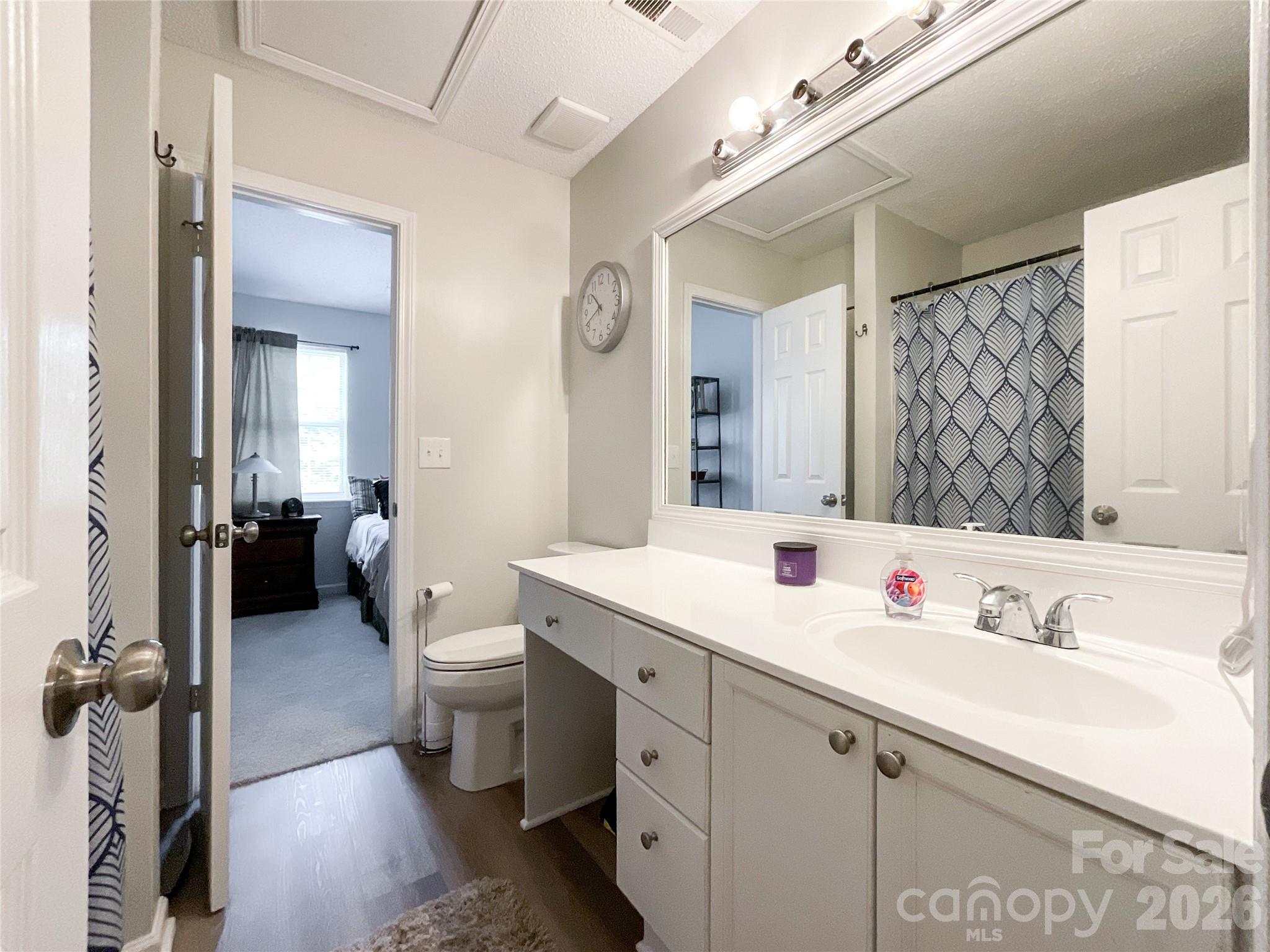 The Landing at Hickory Grove - Residential