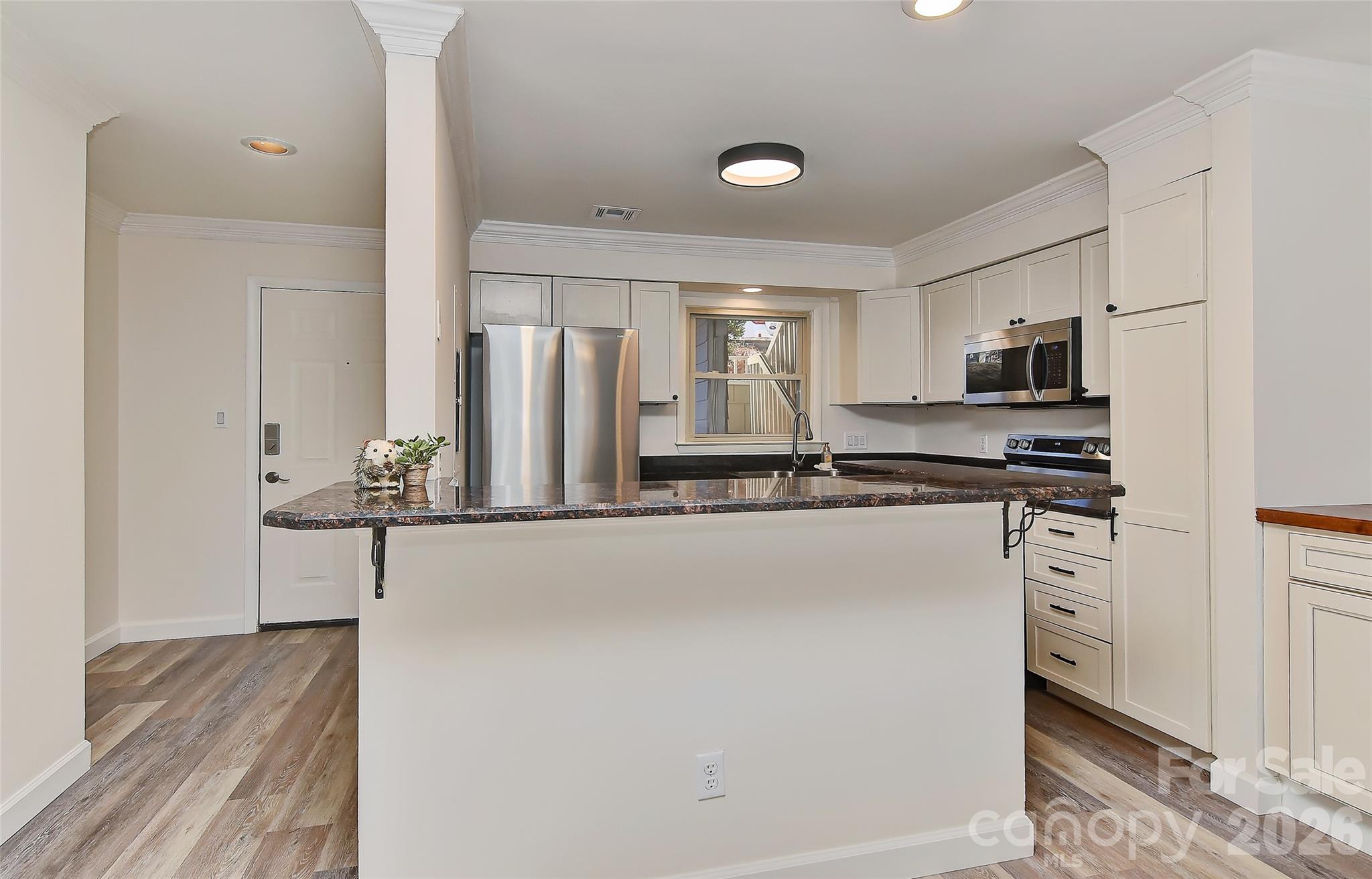 Emerald Point - Residential