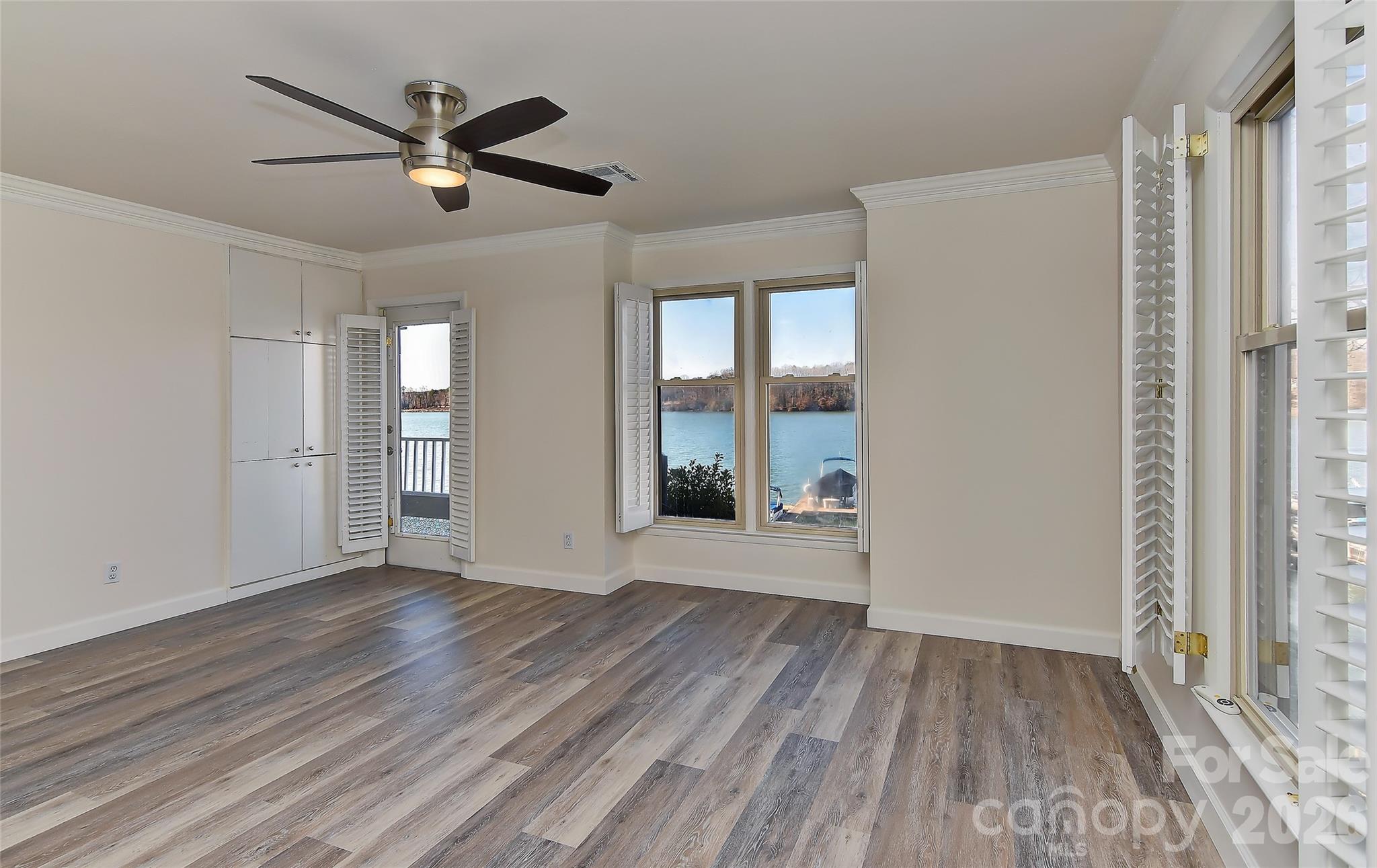 Emerald Point - Residential
