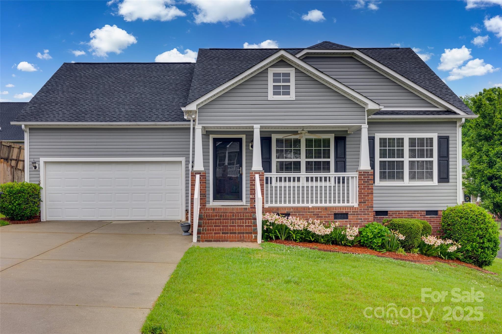 Wonderful ranch style home in the fantastic neighborhood of Hallmark Glen! This home is close to shopping, dining, and I-77 making Southern Suburban living a breeze. This home boast high ceilings in the living room, cozy kitchen and dining area, a spacious, split bedroom floor-plan, and nicely sized deck at the back leading to the fenced in backyard. There is a very spacious bonus room upstairs with dual/split attic walk-in access to store anything and everything you have. The +/- 0.25 acre lot is spacious and particularly nice is that it's a corner lot. Call and schedule a showing today to own this neatly tucked away home in beautiful Rock Hill, SC!