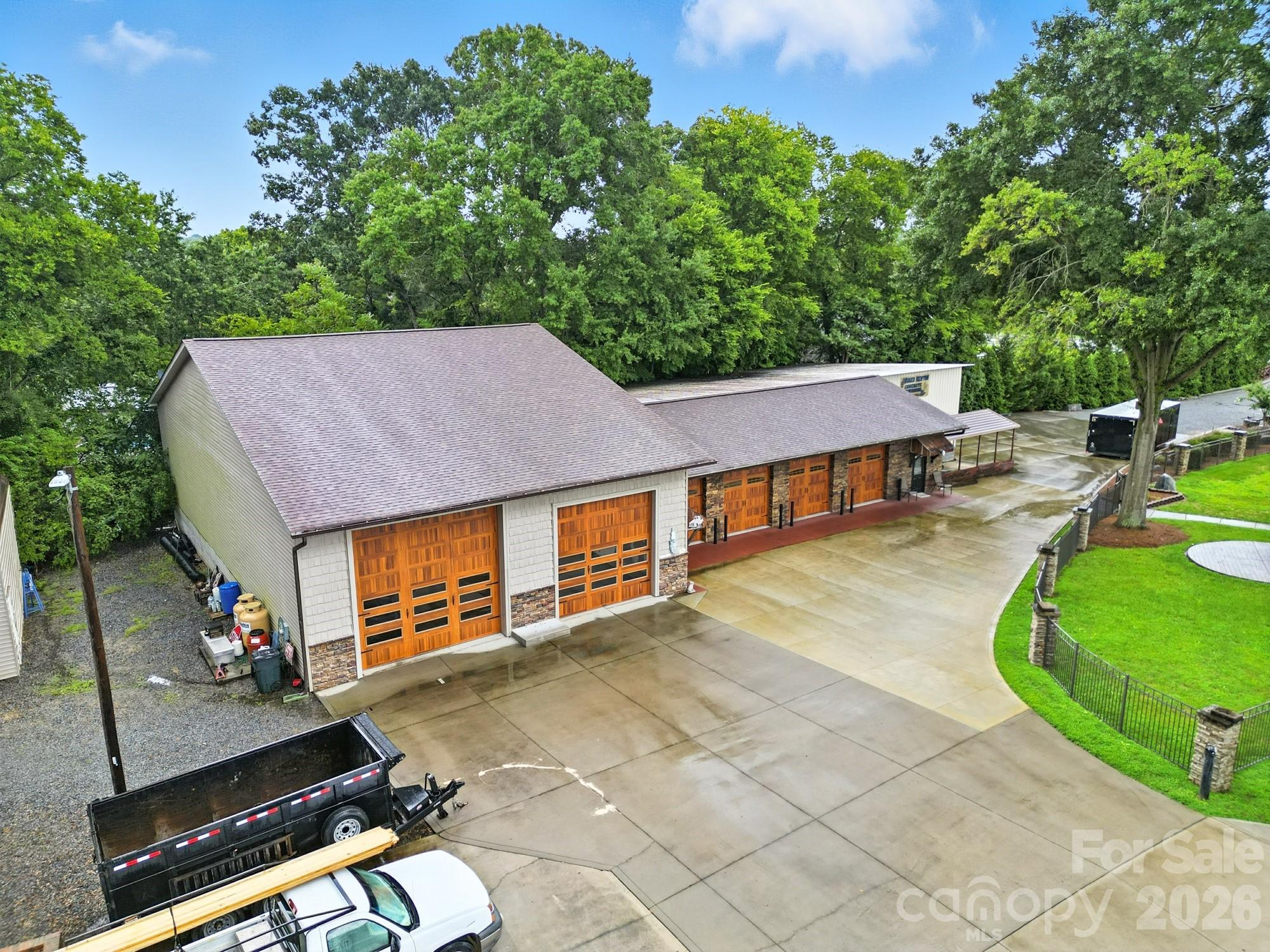 Wolf Meadow Acres - Residential