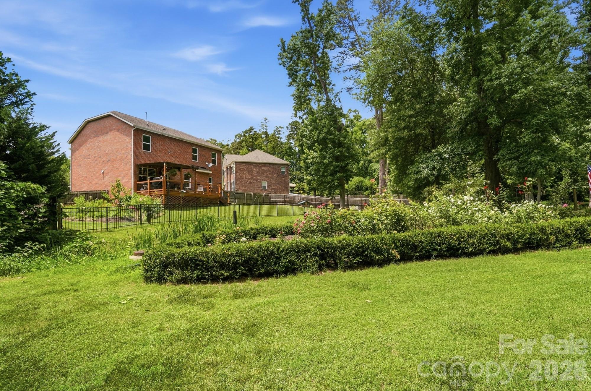 Miller Pond - Residential