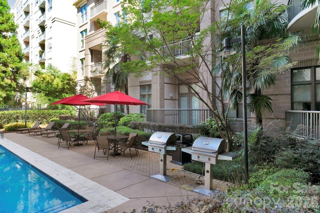 Gateway Plaza - Residential