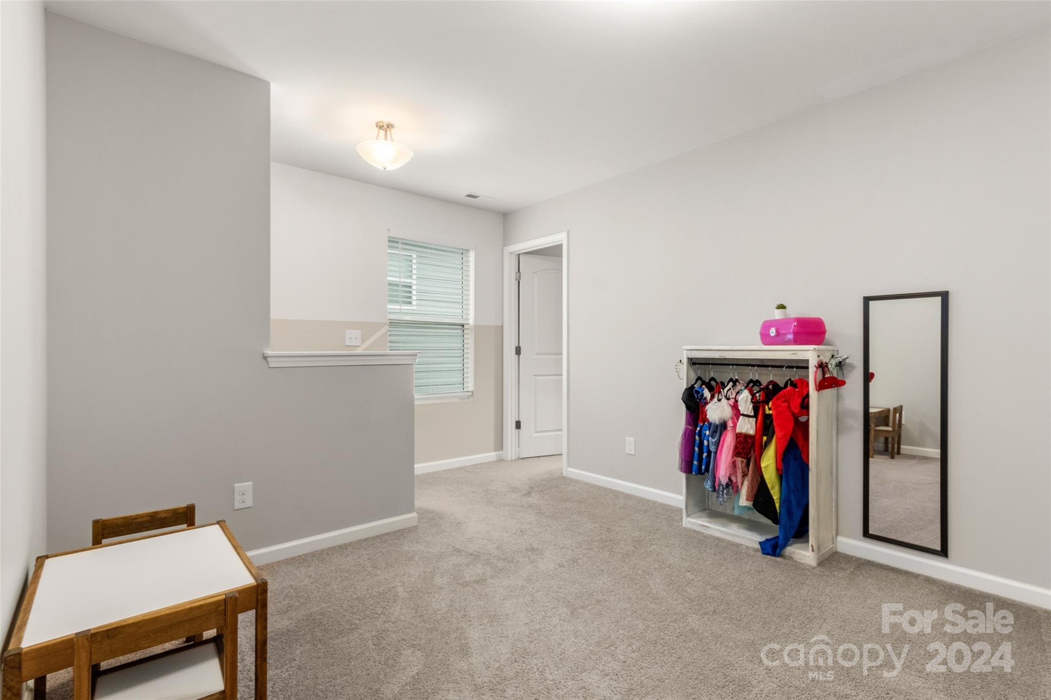 Newport Lakes - Residential