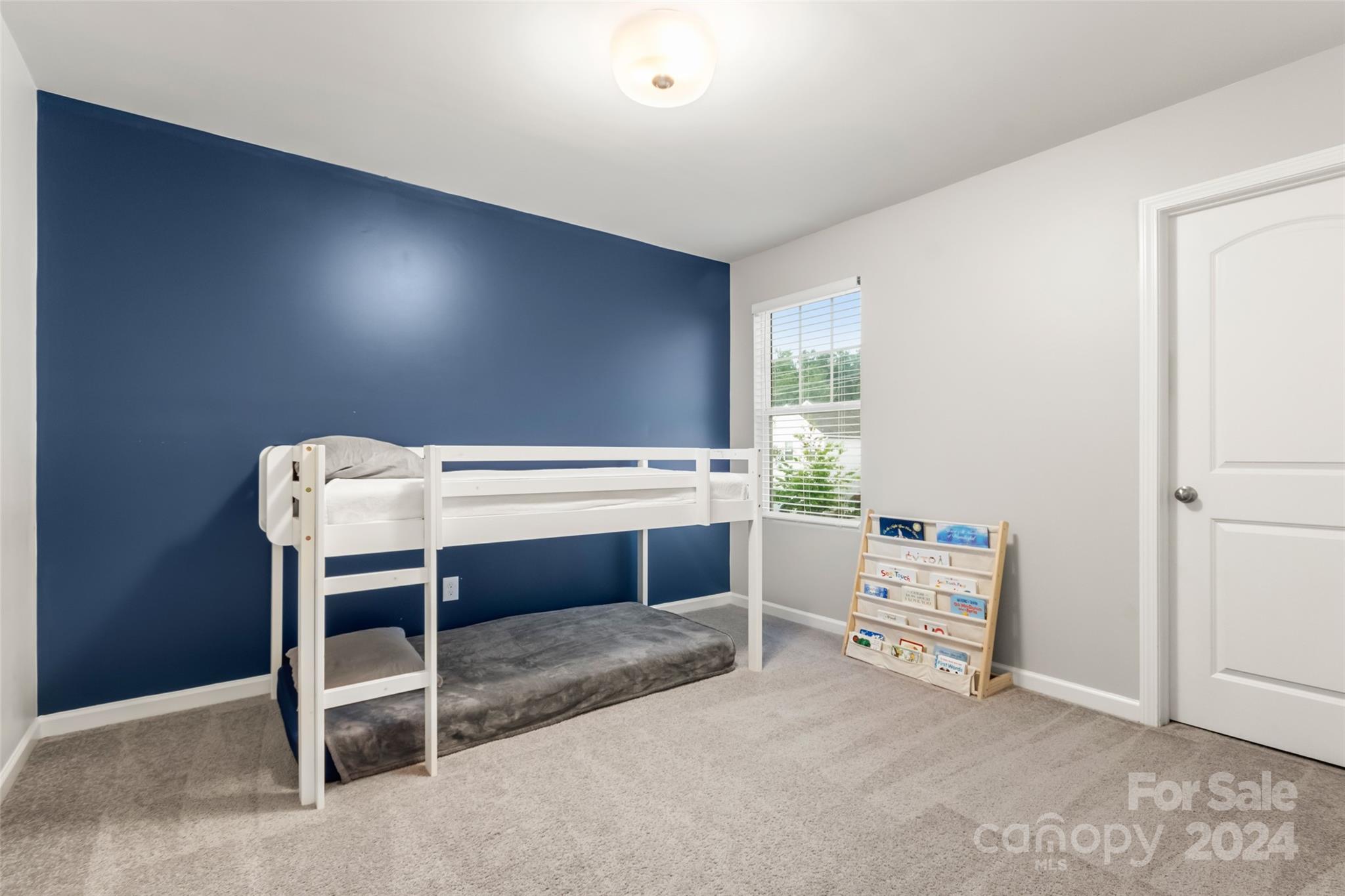 Newport Lakes - Residential