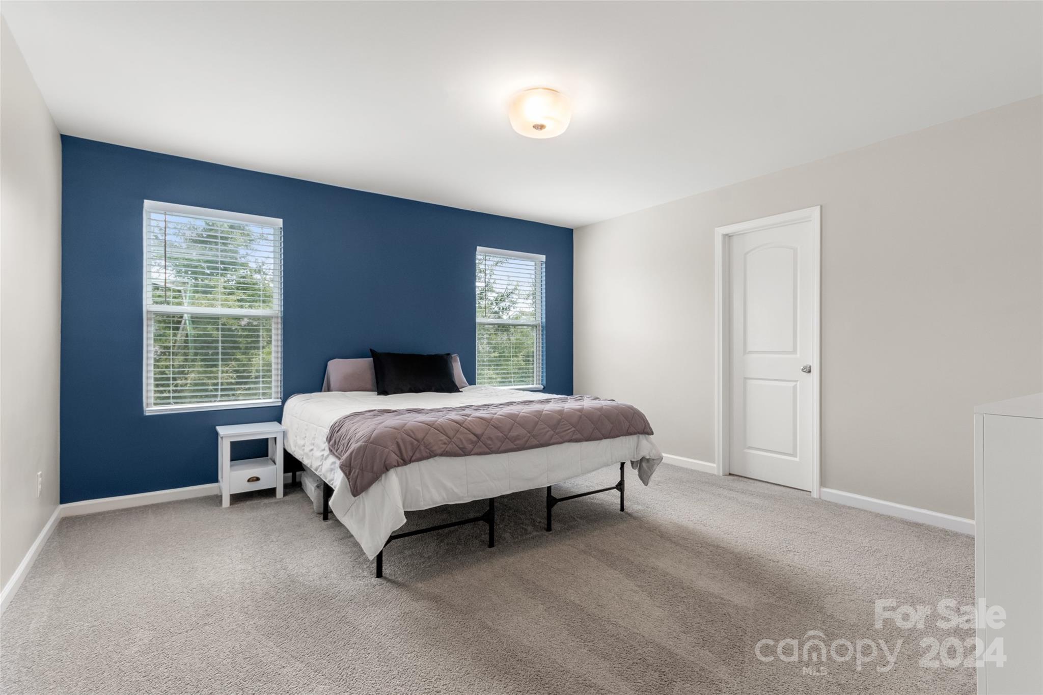 Newport Lakes - Residential