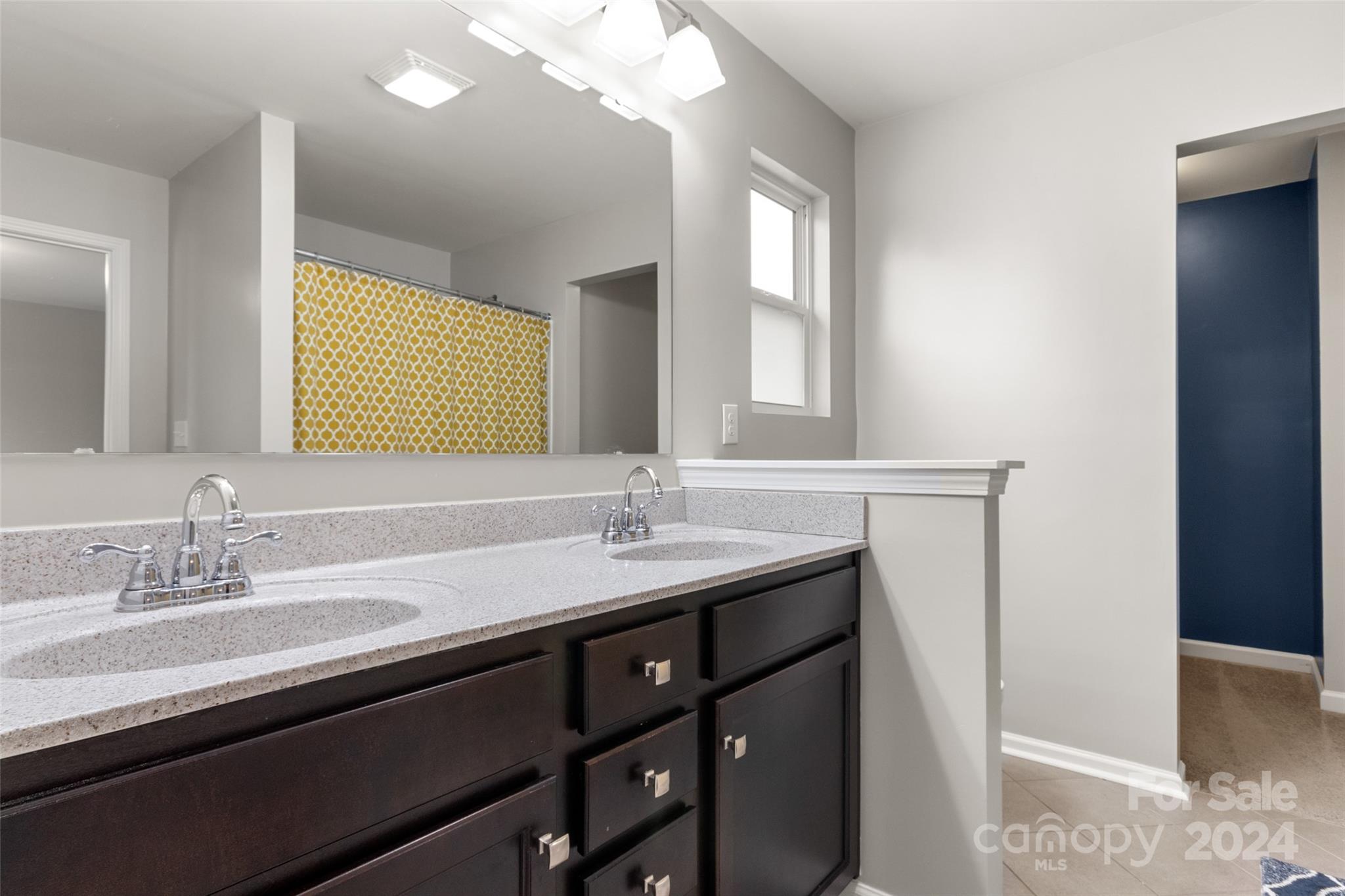 Newport Lakes - Residential