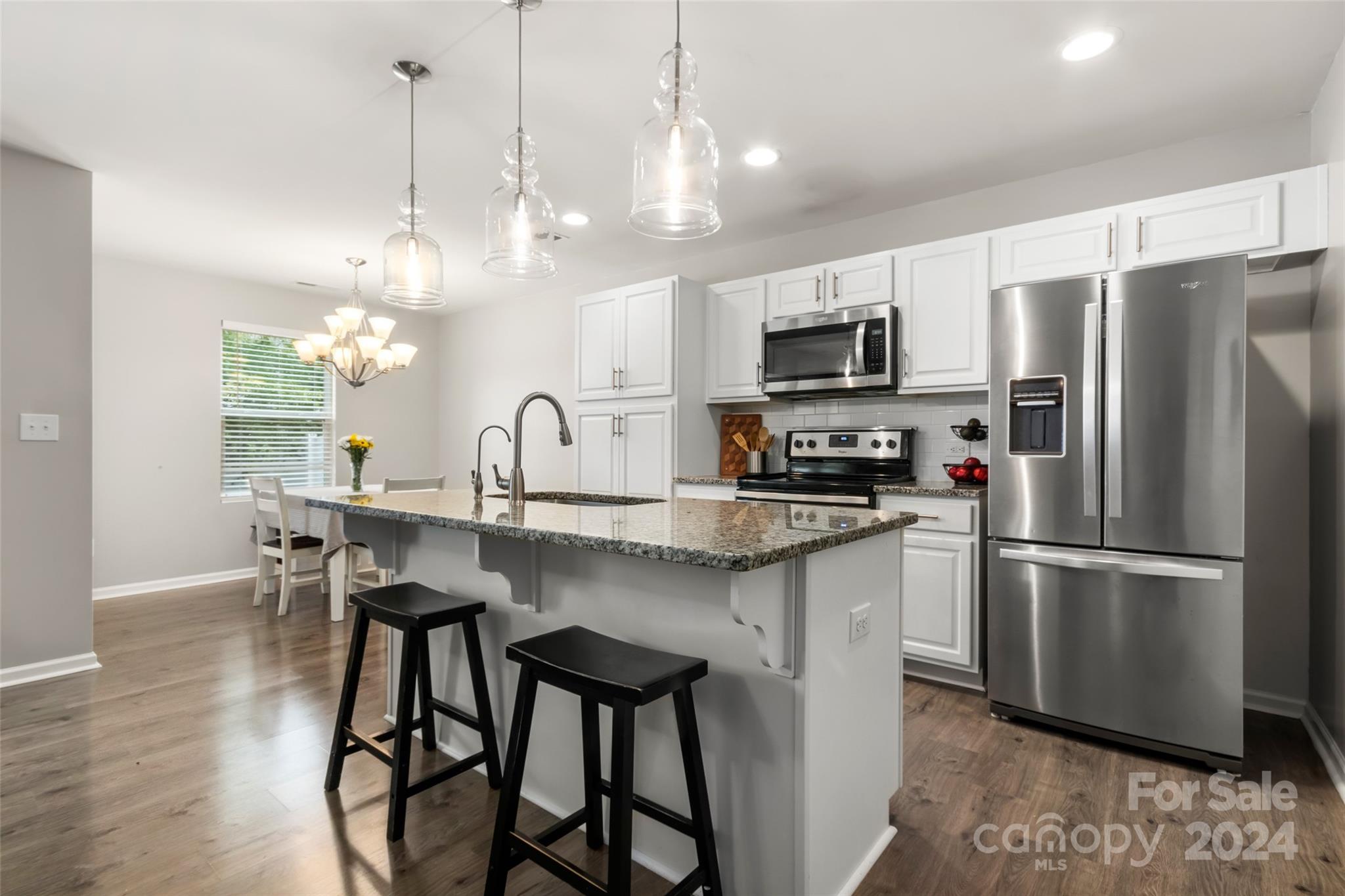 Newport Lakes - Residential