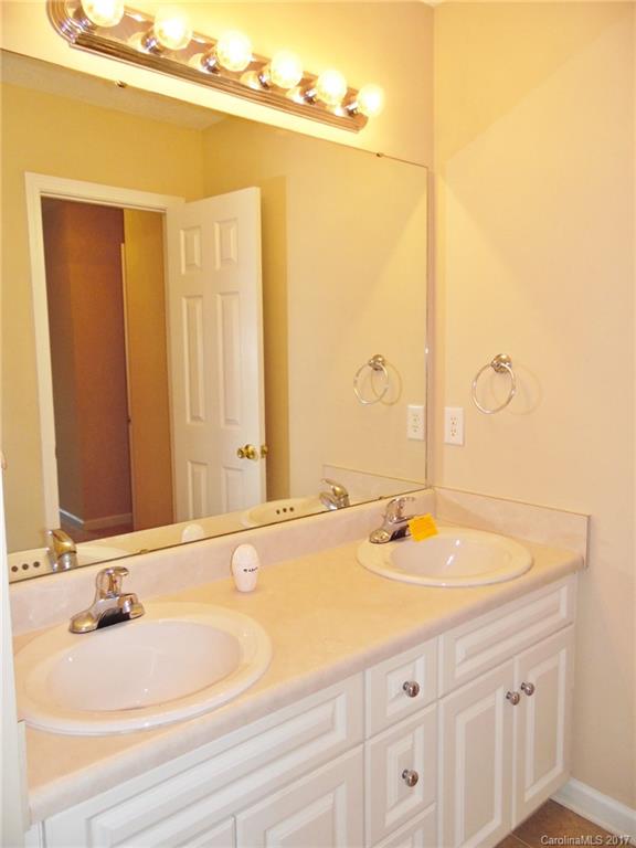 Hallmark Glen - Residential