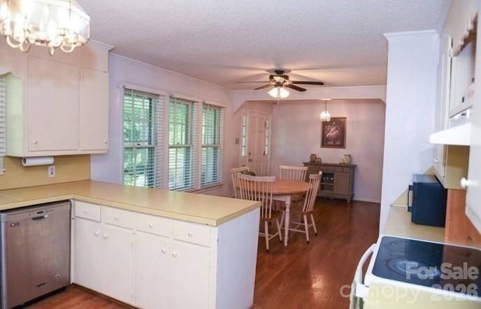 Pineview Lakes - Residential