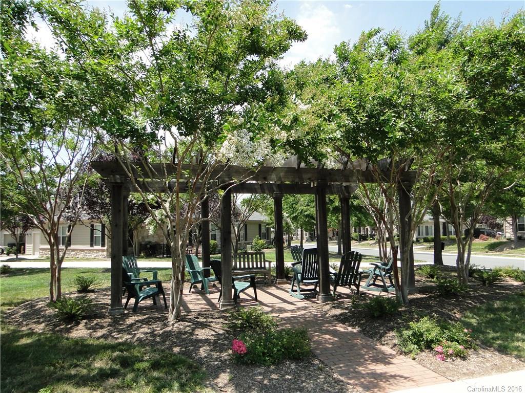 Stone Crest Villas - Residential