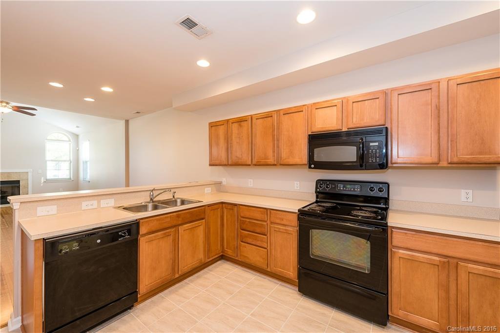 Stone Crest Villas - Residential