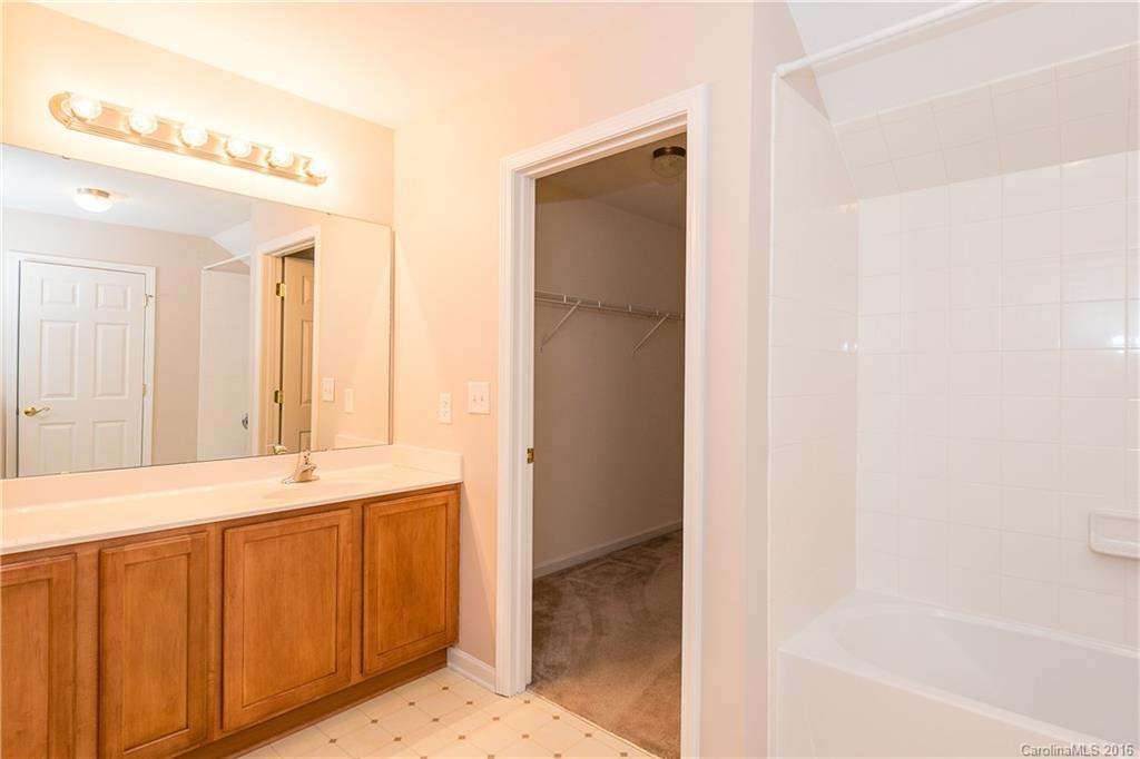 Stone Crest Villas - Residential