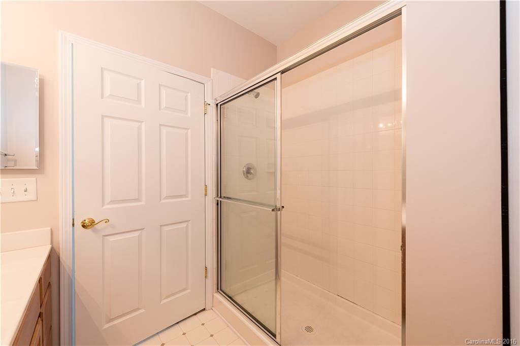 Stone Crest Villas - Residential