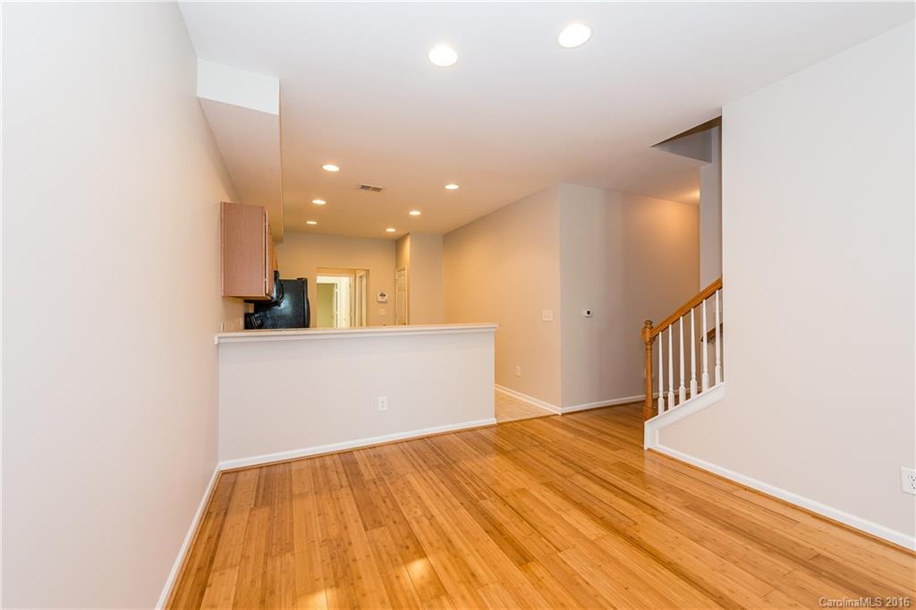 Stone Crest Villas - Residential