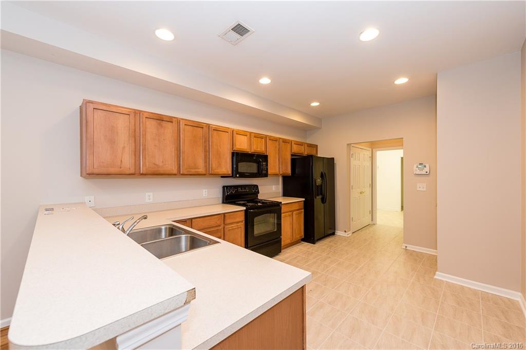 Stone Crest Villas - Residential