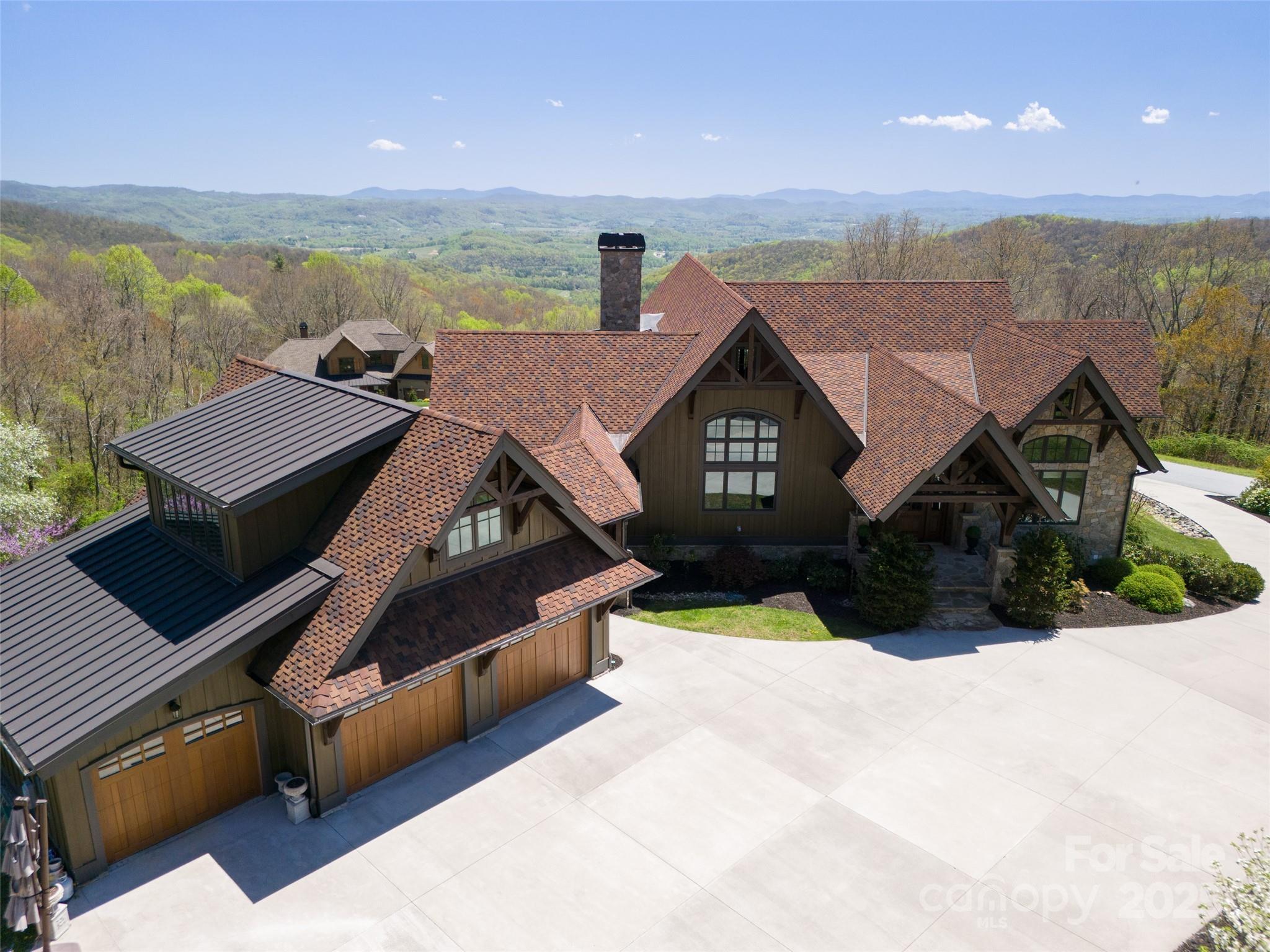 Grand Highlands at Bearwallow - Residential
