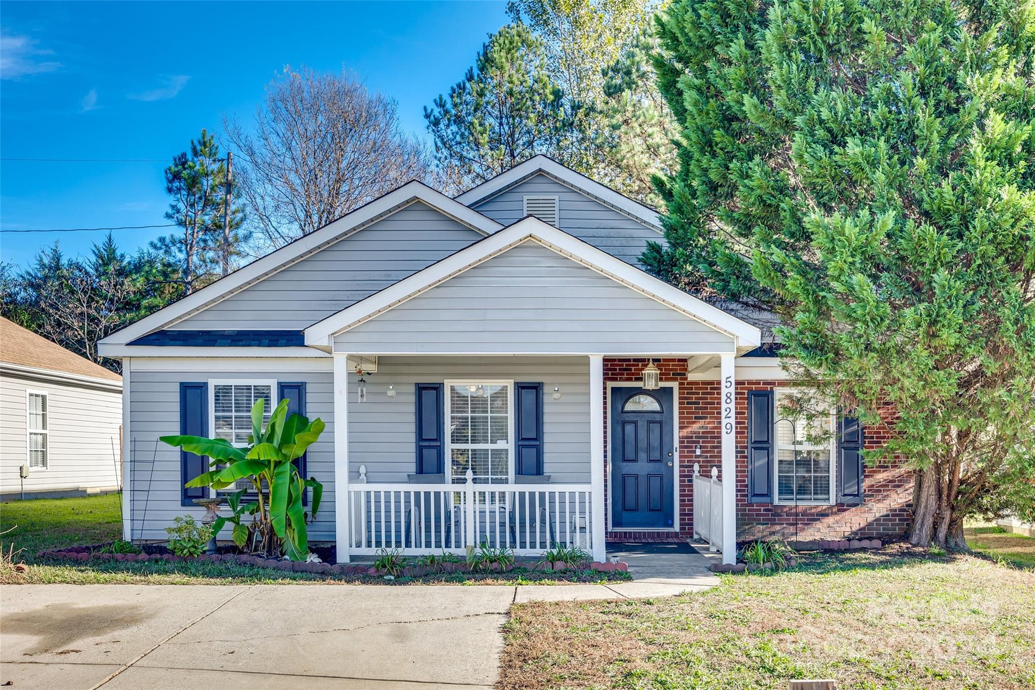 Discover this freshly painted 3-bedroom, 2-bath home with an open floor plan, nestled on a quiet cul-de-sac! This inviting property boasts a private, fenced backyard with an outdoor patio, perfect for relaxing or entertaining.

Enjoy the best of both privacy and convenience—located just minutes from Charlotte and easily accessible to major interstates (I-77, I-85, and I-485), commuting and exploring the city couldn’t be easier.

With its spacious layout and prime location, this home is ready to welcome you. Don’t miss out—schedule your showing today!