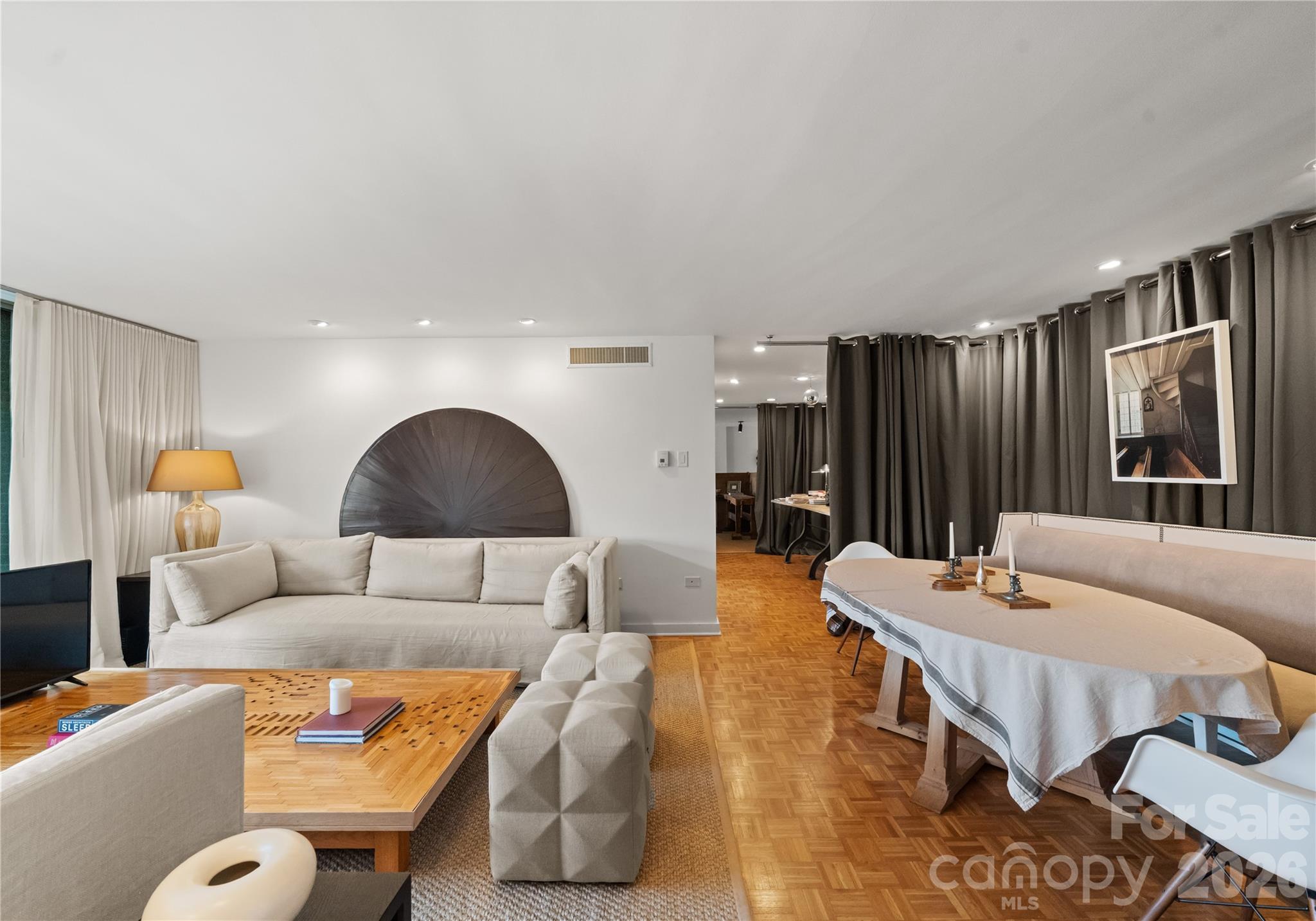 Queens Towers - Residential