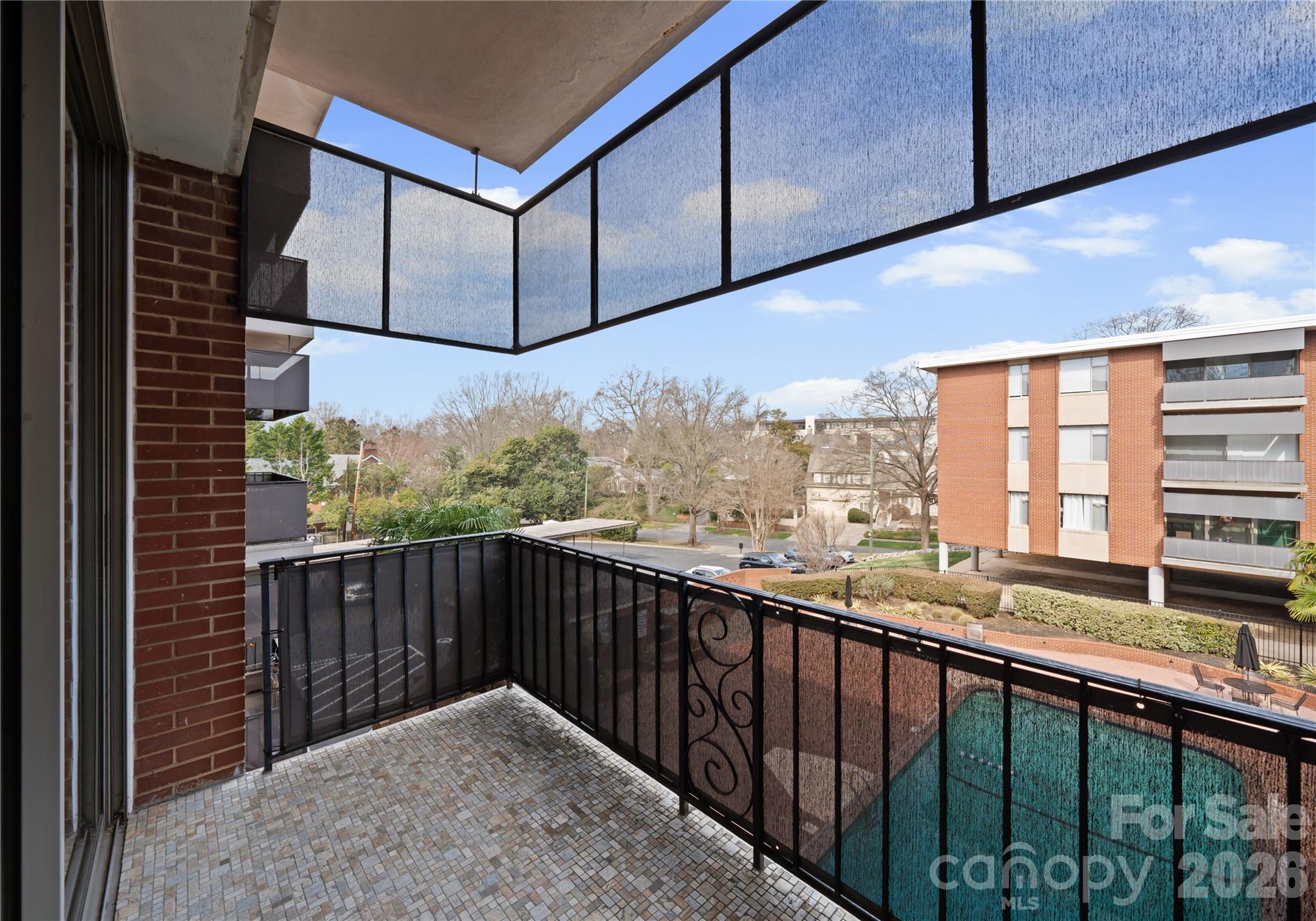 Queens Towers - Residential