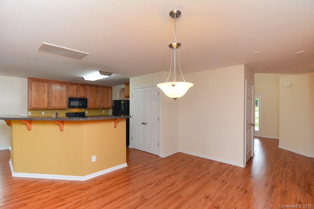 Sandy Pointe - Residential