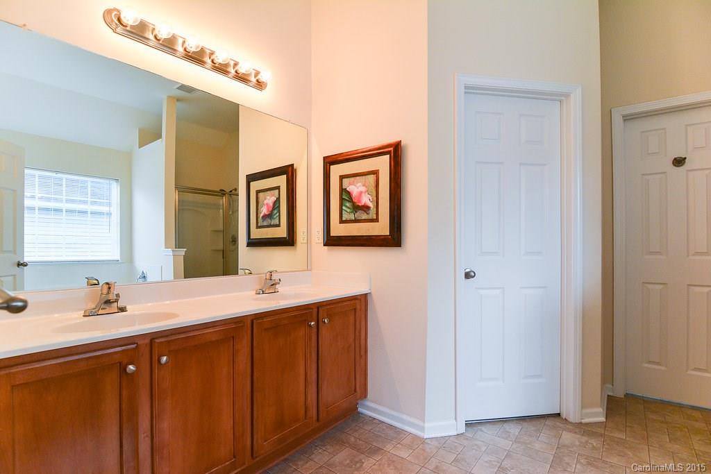 Sandy Pointe - Residential